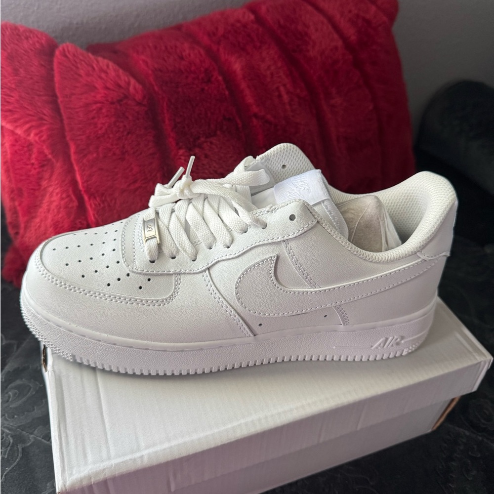 Air Force 1 in Crisp White